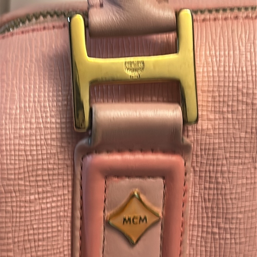 MCM Pink cute RARE Handbag with COA - Picture 9 of 17